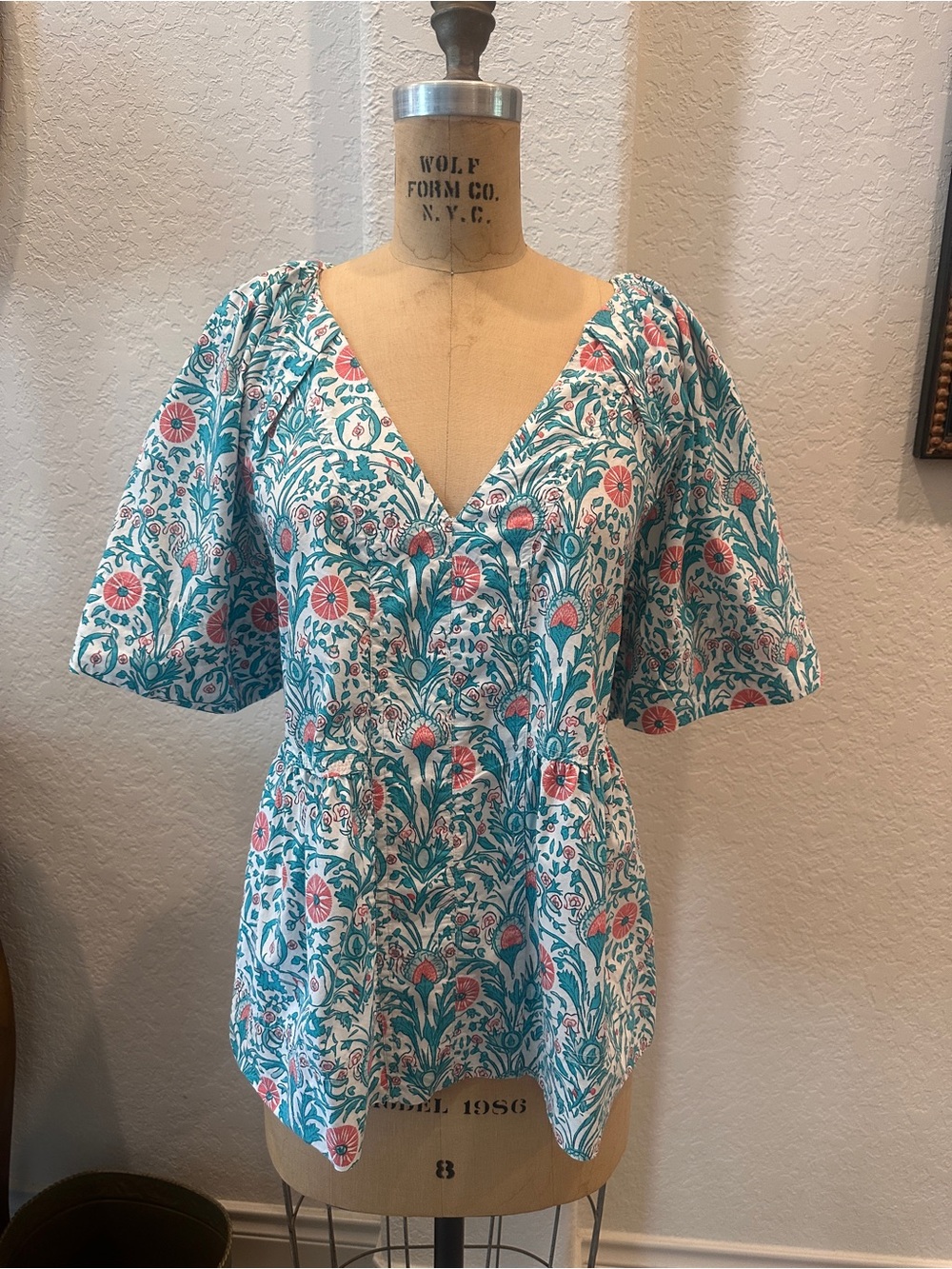 crown & ivy Teal and Coral Floral V-Neck Peplum Blouse